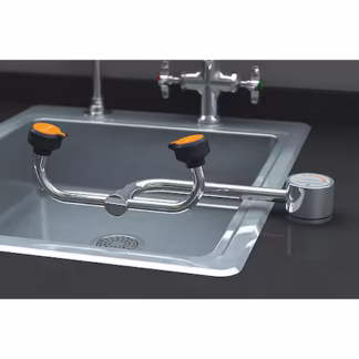 Lavaojos con plomería Guardian Equipment A